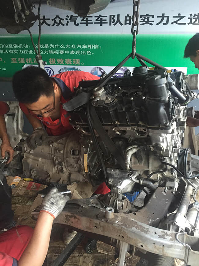 停車時，先熄火還是先關(guān)空調(diào)？