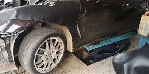 汽車后視鏡上小圓鏡要不要裝？