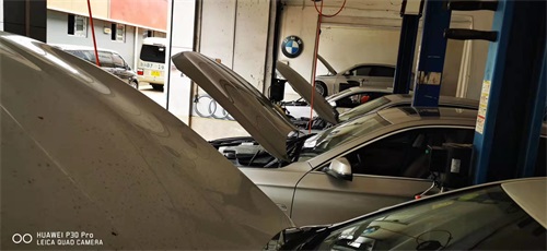 汽車發(fā)動機灰塵多怎么辦？